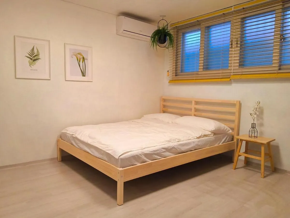 Monoplan House 2 Apartment Seoul